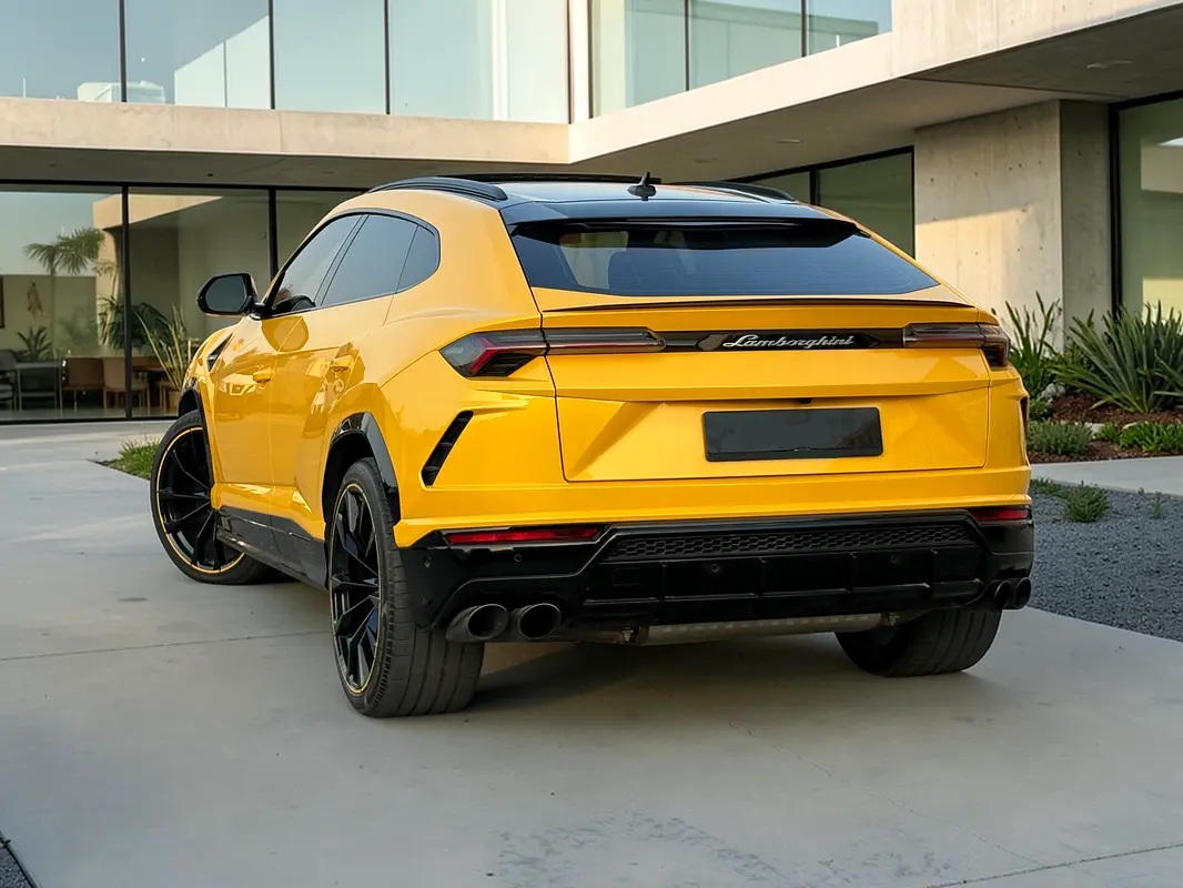 Lamborghini Urus — photo 2