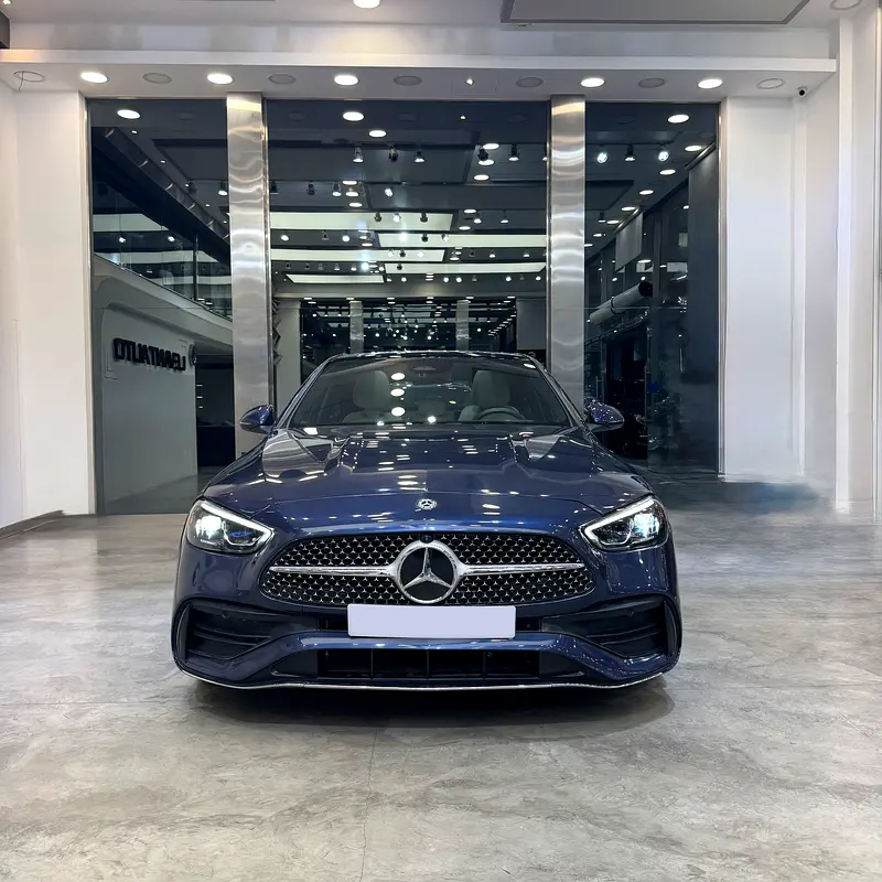 Mercedes Benz C-Class — photo 1