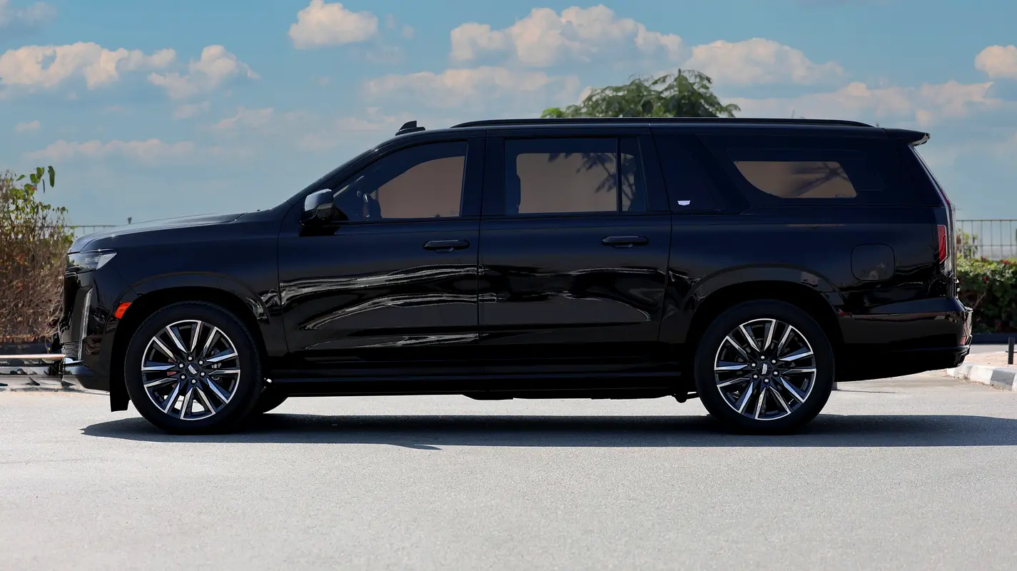 Cadillac Escalade — photo 4