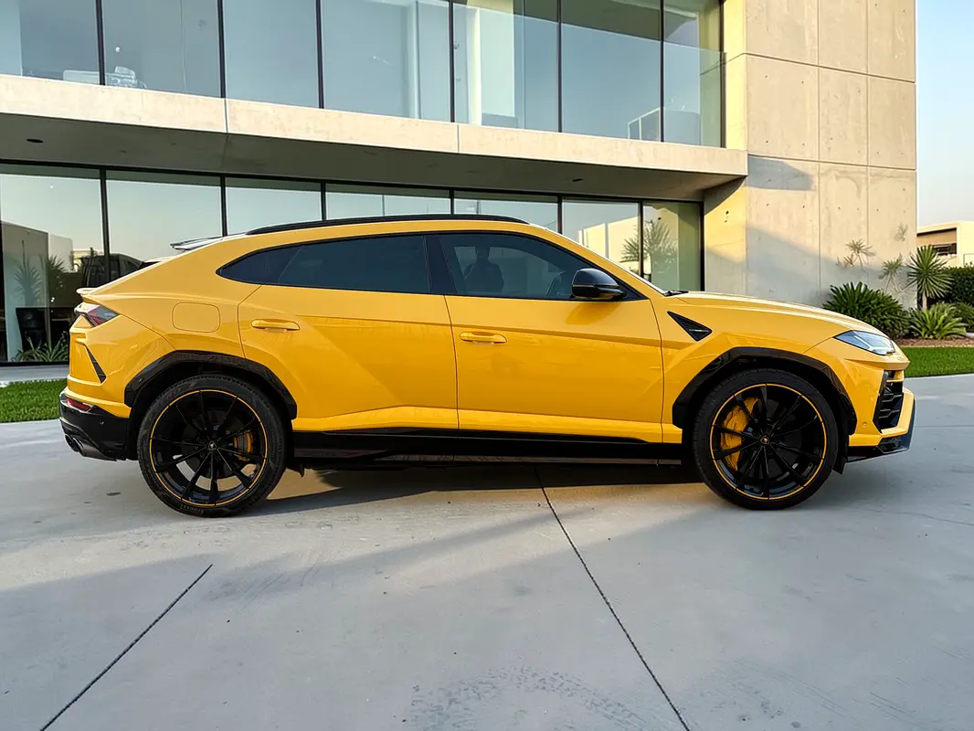 Lamborghini Urus — photo 5