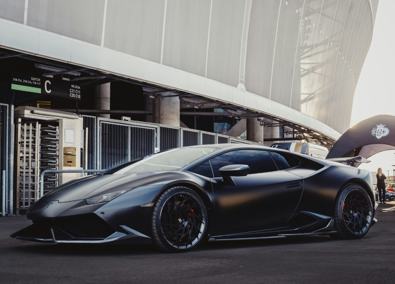 Sports car hire Dubai — every occasion